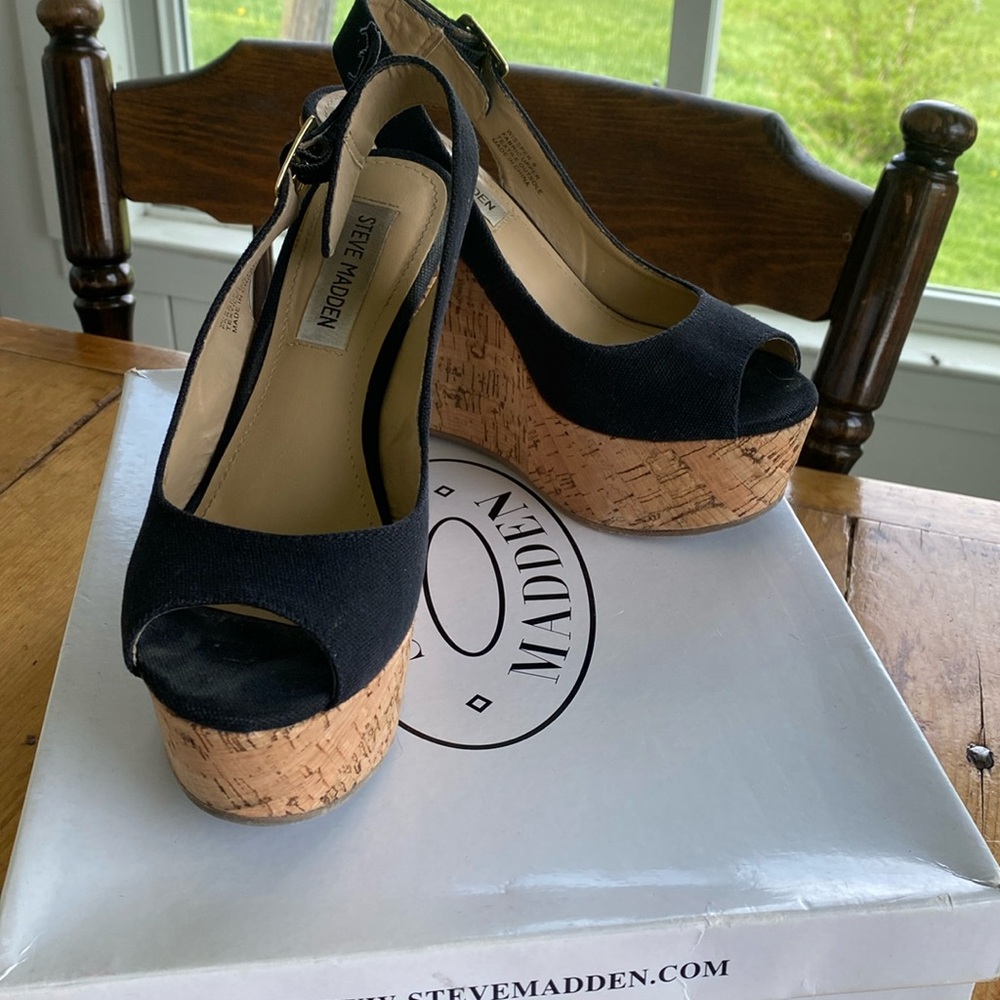 Steve Madden Wissper Black Canvas Wedge